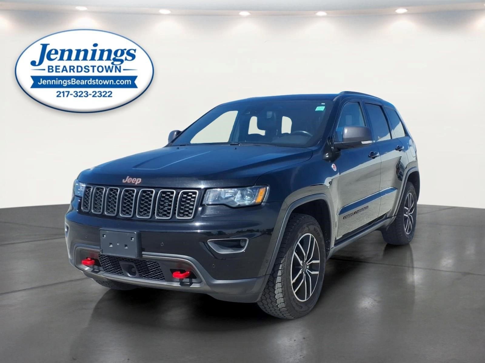 2020 Jeep Grand Cherokee Trailhawk in Black — front three-quarter view
